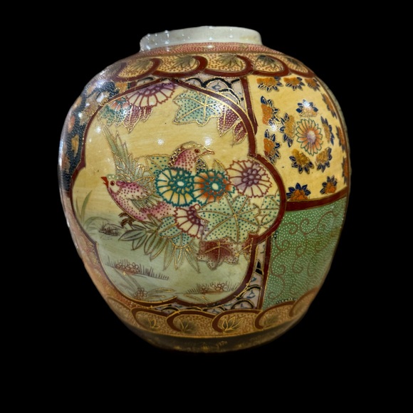 Satsuma Chinese Asian Moriage Large Vase   1950c - Picture 1 of 3